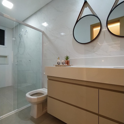 Imagem Casa com 4 Quartos à Venda,  em Jardim Atlântico - Goiânia