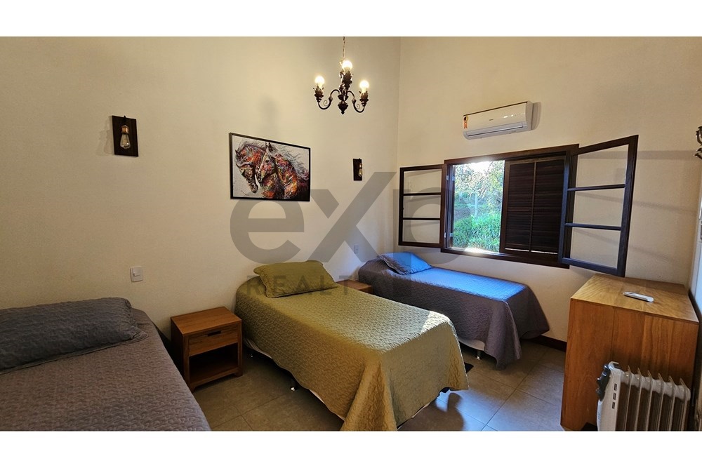 Imagem Casa de Condomínio com 4 Quartos à Venda, 290 m² em Areal - Areal