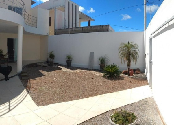 Foto do imóvel: Casa com 3 Quartos à Venda,  em Nova Parnamirim - Parnamirim