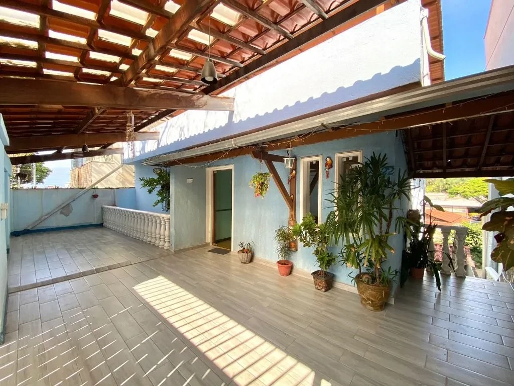 Casa com 4 Quartos à Venda, 328 m² em Planalto - Belo Horizonte