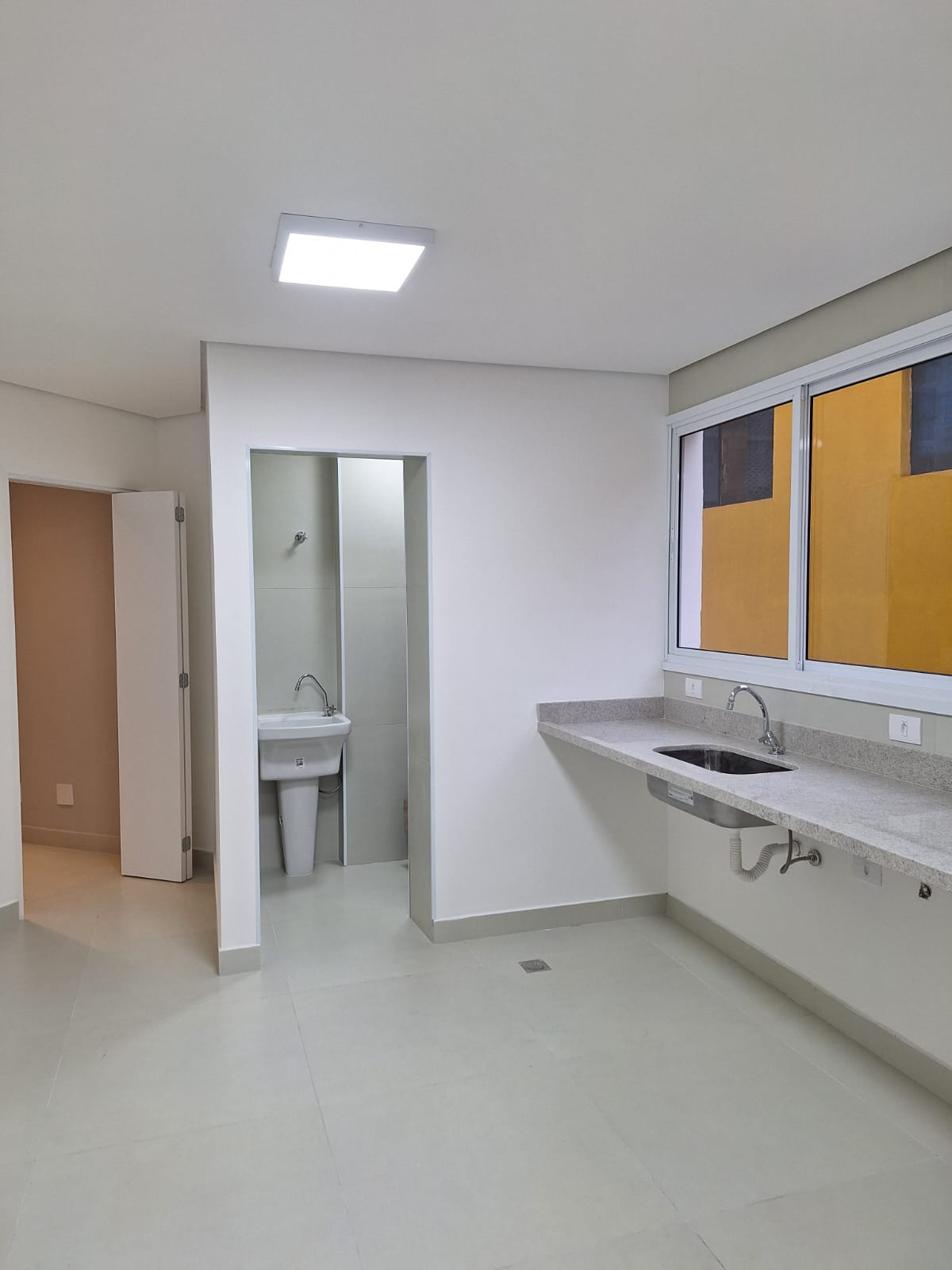 Apartamento com 2 Quartos à Venda, 100 m²em Gonzaga - Santos