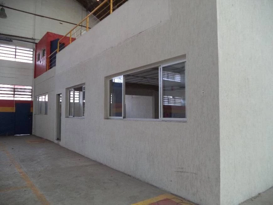 Imagem Galpão para Alugar, 2.700 m² em Fundação - São Caetano do Sul
