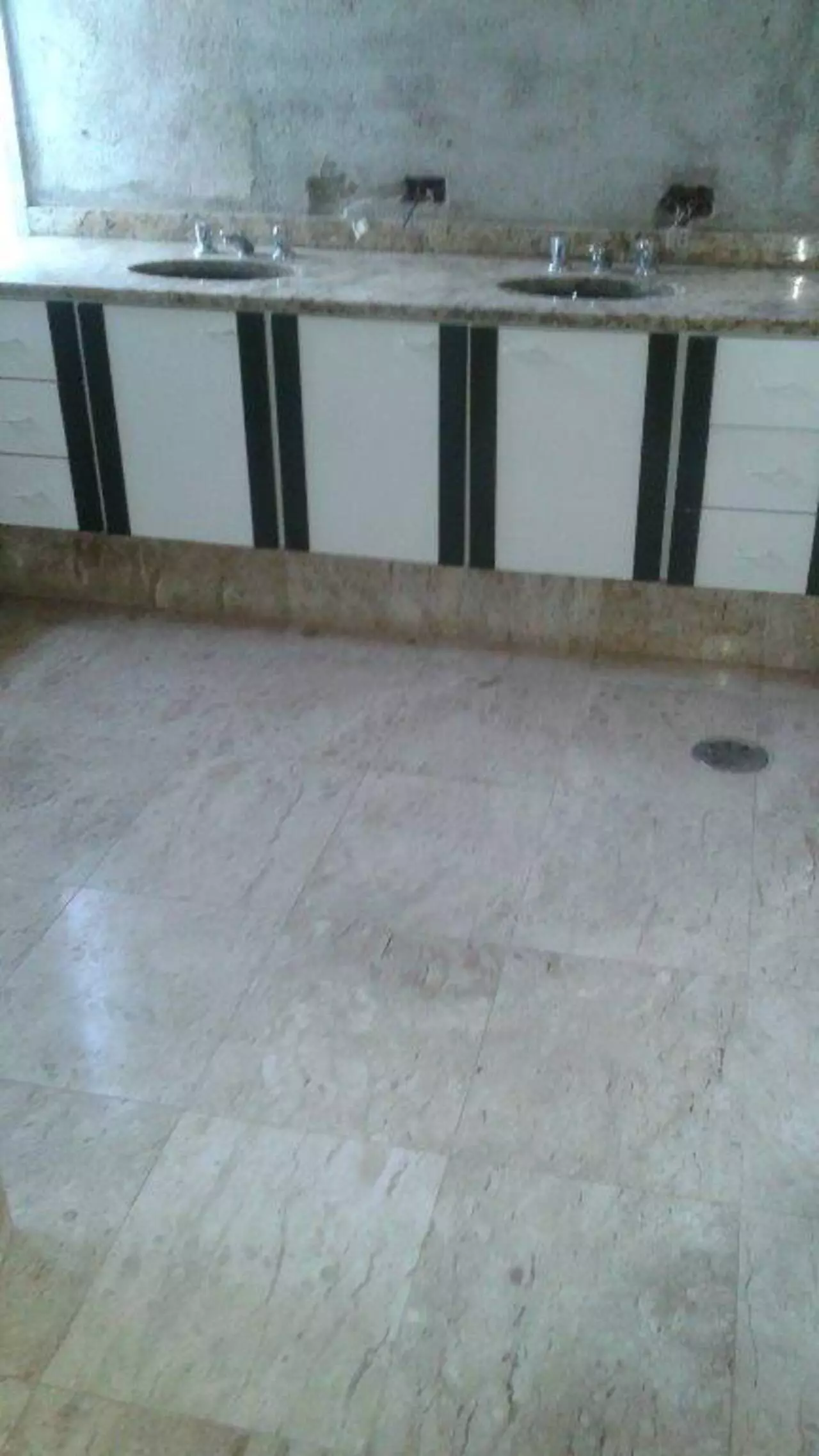 Imagem Casa com 4 Quartos à Venda ou Locação, 792 m² em Interlagos - São Paulo