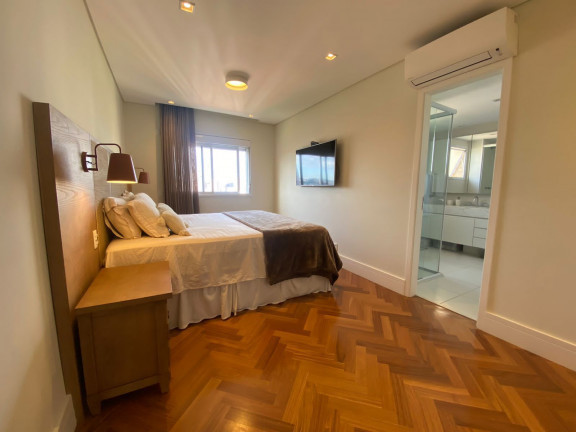 Foto do imóvel: Apartamento com 4 Quartos à Venda,  em Taquaral - Campinas