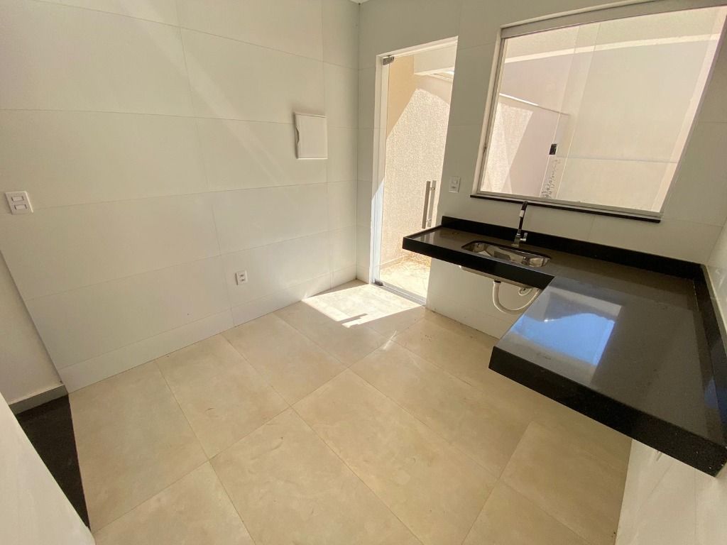 Imagem Casa com 2 Quartos à Venda, 68 m² em Lagoinha Leblon (Venda Nova) - Belo Horizonte