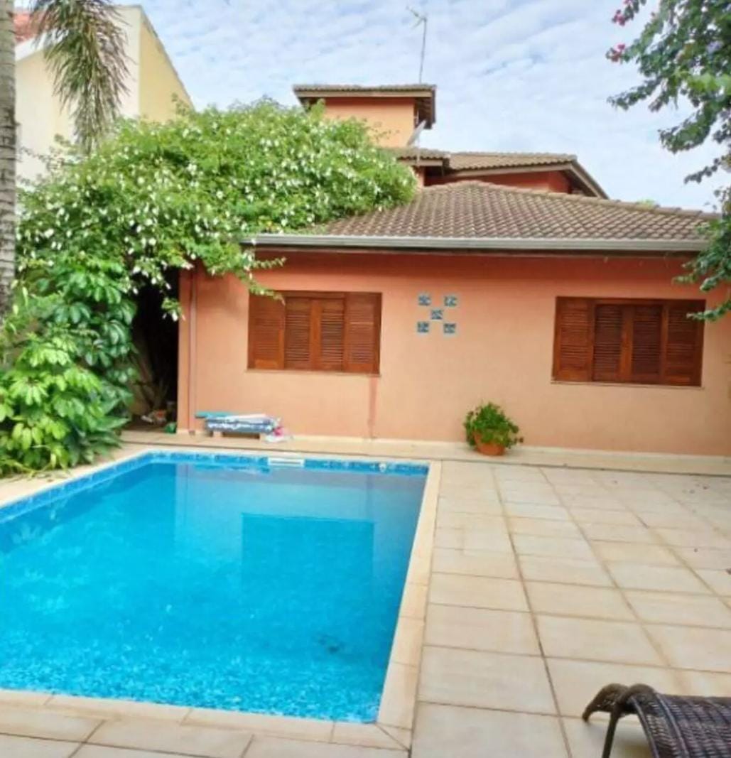 Foto do imóvel: Casa com 4 Quartos à Venda, 330 m² em Vila Petrópolis - Atibaia