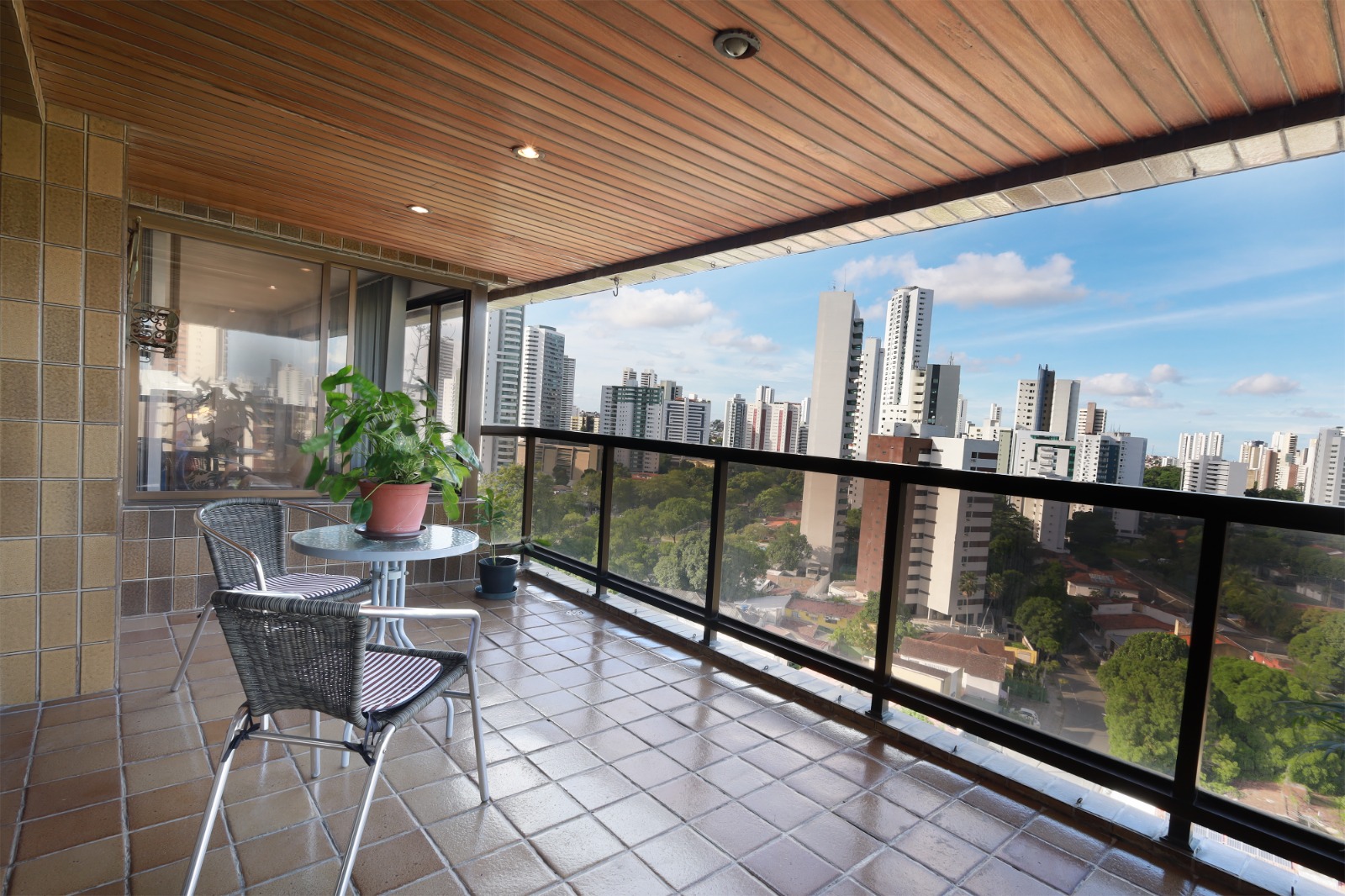 Foto do imóvel: Apartamento com 4 Quartos à Venda, 260 m²em Poço - Recife