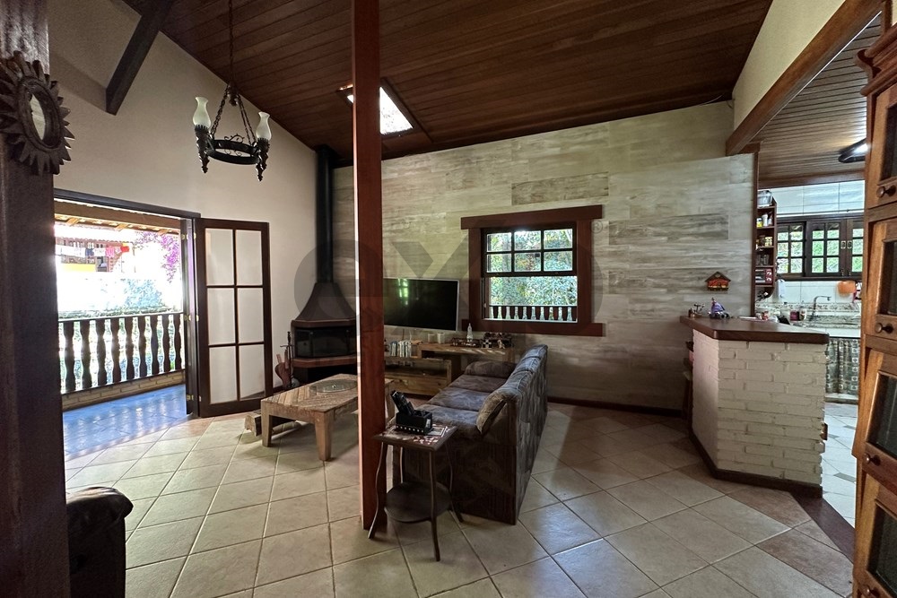 Imagem Casa de Condomínio com 5 Quartos à Venda, 502 m² em Corrêas - Petrópolis