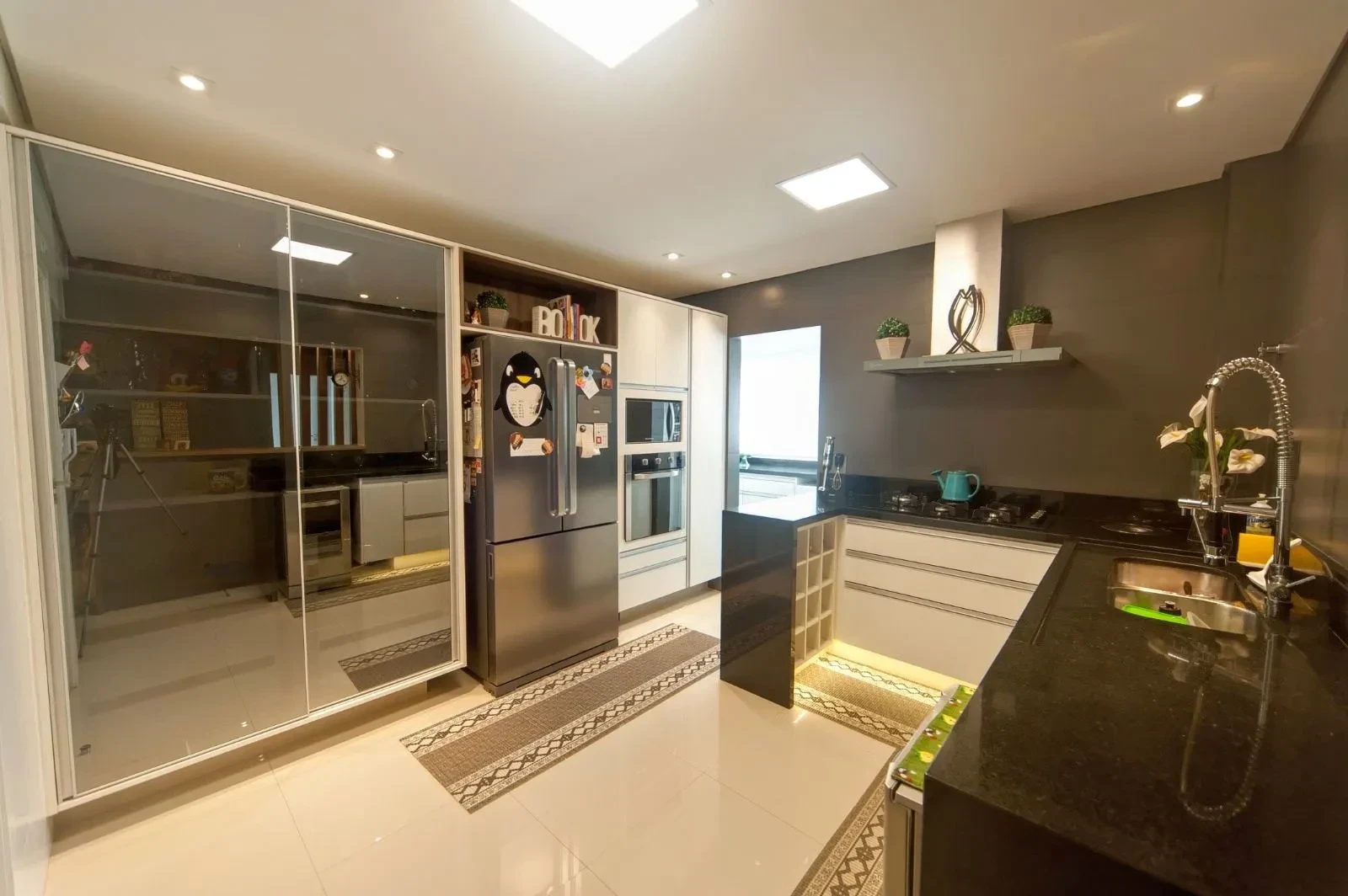 Imagem Apartamento com 2 Quartos à Venda, 95 m² em Aparecida - Santos