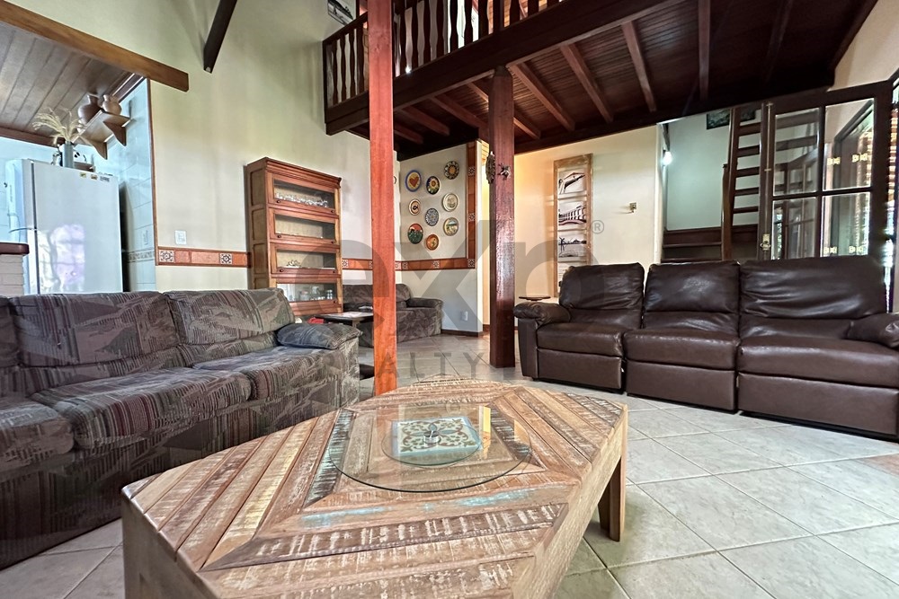 Imagem Casa de Condomínio com 5 Quartos à Venda, 502 m² em Corrêas - Petrópolis