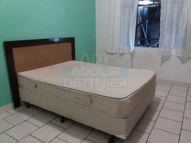 Imagem Kitnet com 1 Quarto para Alugar, 36 m² em Costa e Silva - Joinville