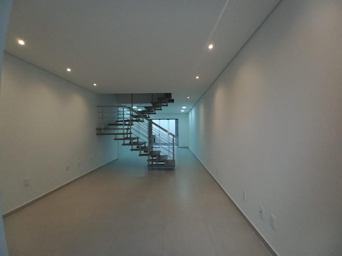 Foto do imóvel: Sobrado com 2 Quartos à Venda, 110 m² em Floresta - Joinville