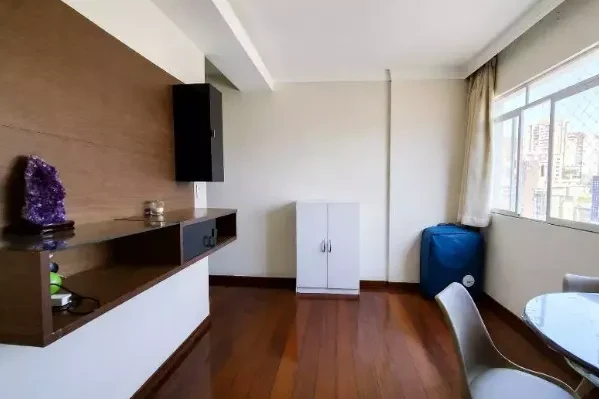 Imagem Apartamento com 2 Quartos à Venda, 60 metros em Sion - Belo Horizonte