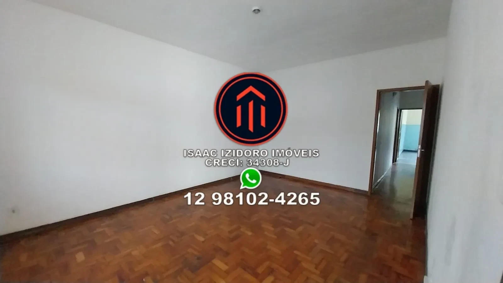 Imagem Casa com 3 Quartos à Venda, 300 m² em Jardim Ícaro - Guaratinguetá
