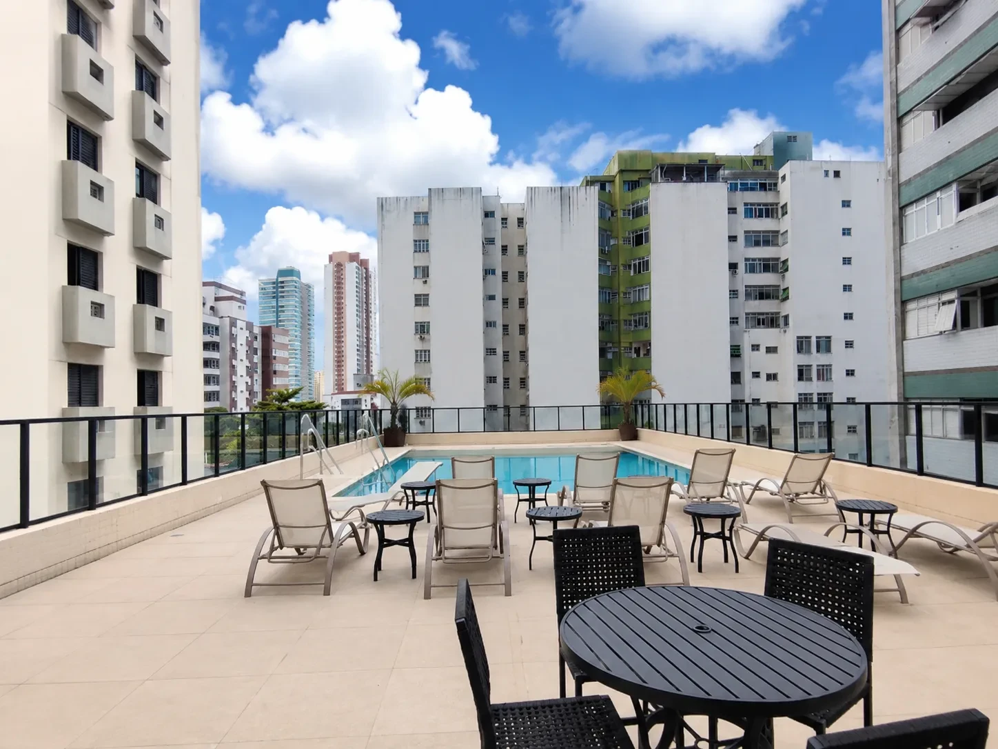 Imagem Apartamento com 2 Quartos à Venda, 75 m² em José Menino - Santos