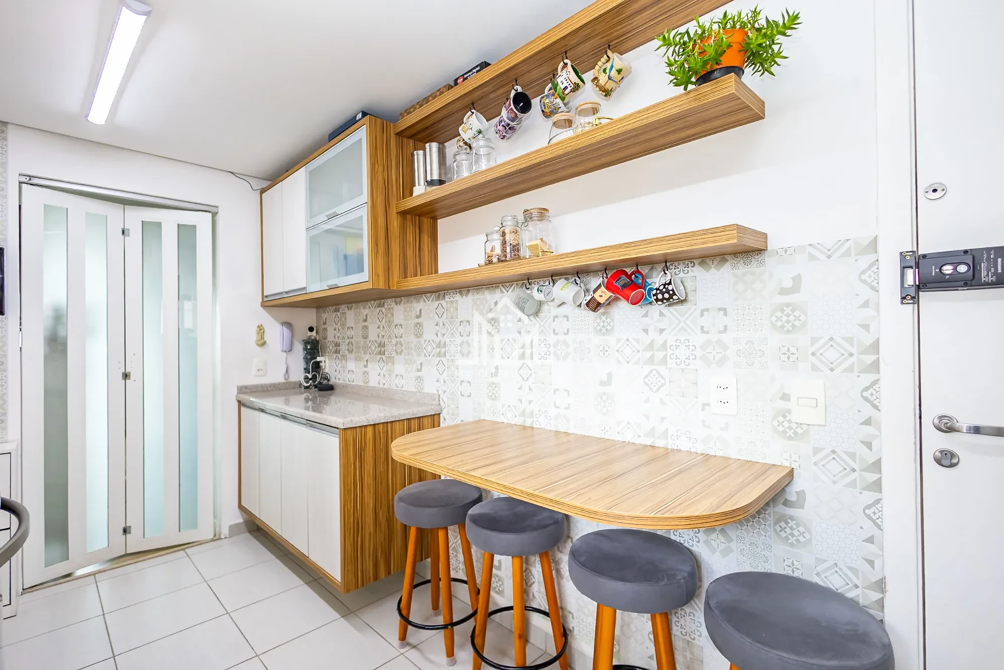 Imagem Apartamento com 4 Quartos à Venda, 131 m² em Cidade Industrial - Curitiba