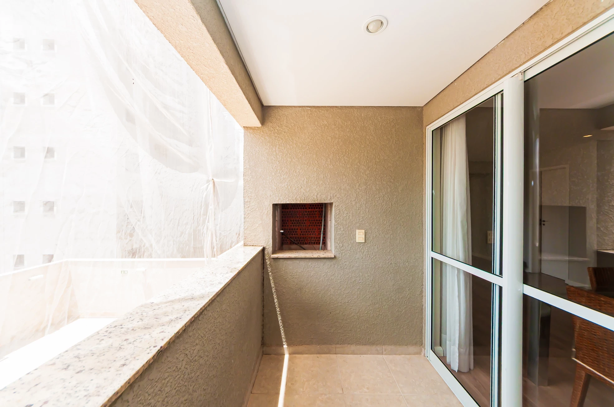 Imagem Apartamento com 2 Quartos à Venda, 75 m² em Cabral - Curitiba