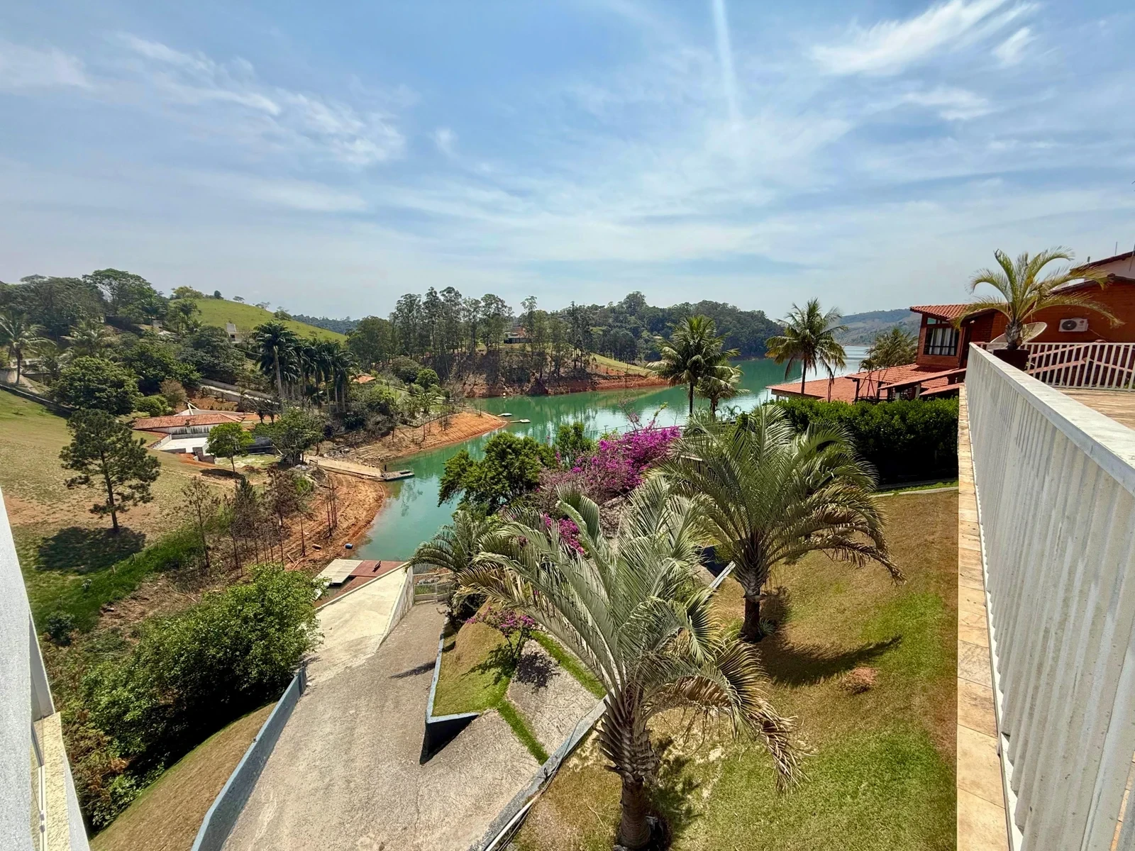Imagem Casa com 5 Quartos à Venda, 350 m² em Santa Isabel - Santa Isabel