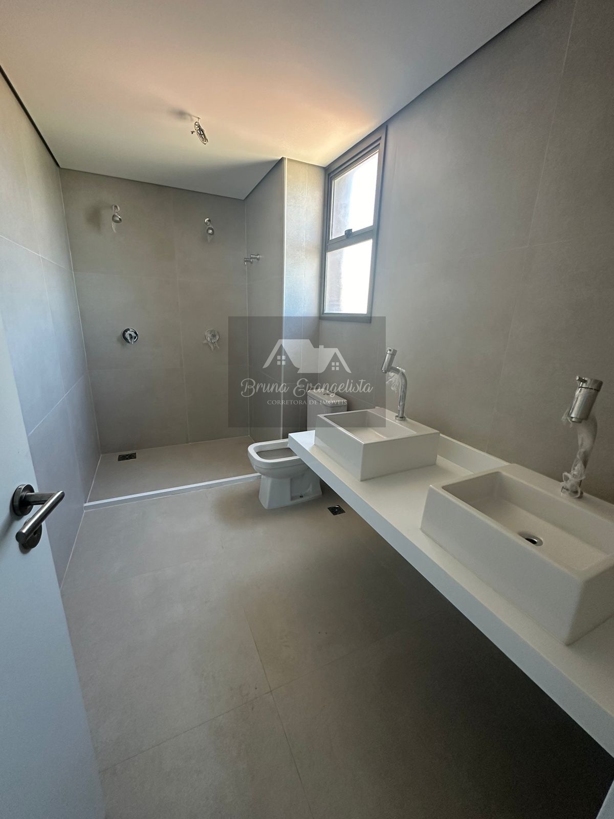 Imagem Apartamento com 4 Quartos à Venda, 210 m² em Barra - Salvador