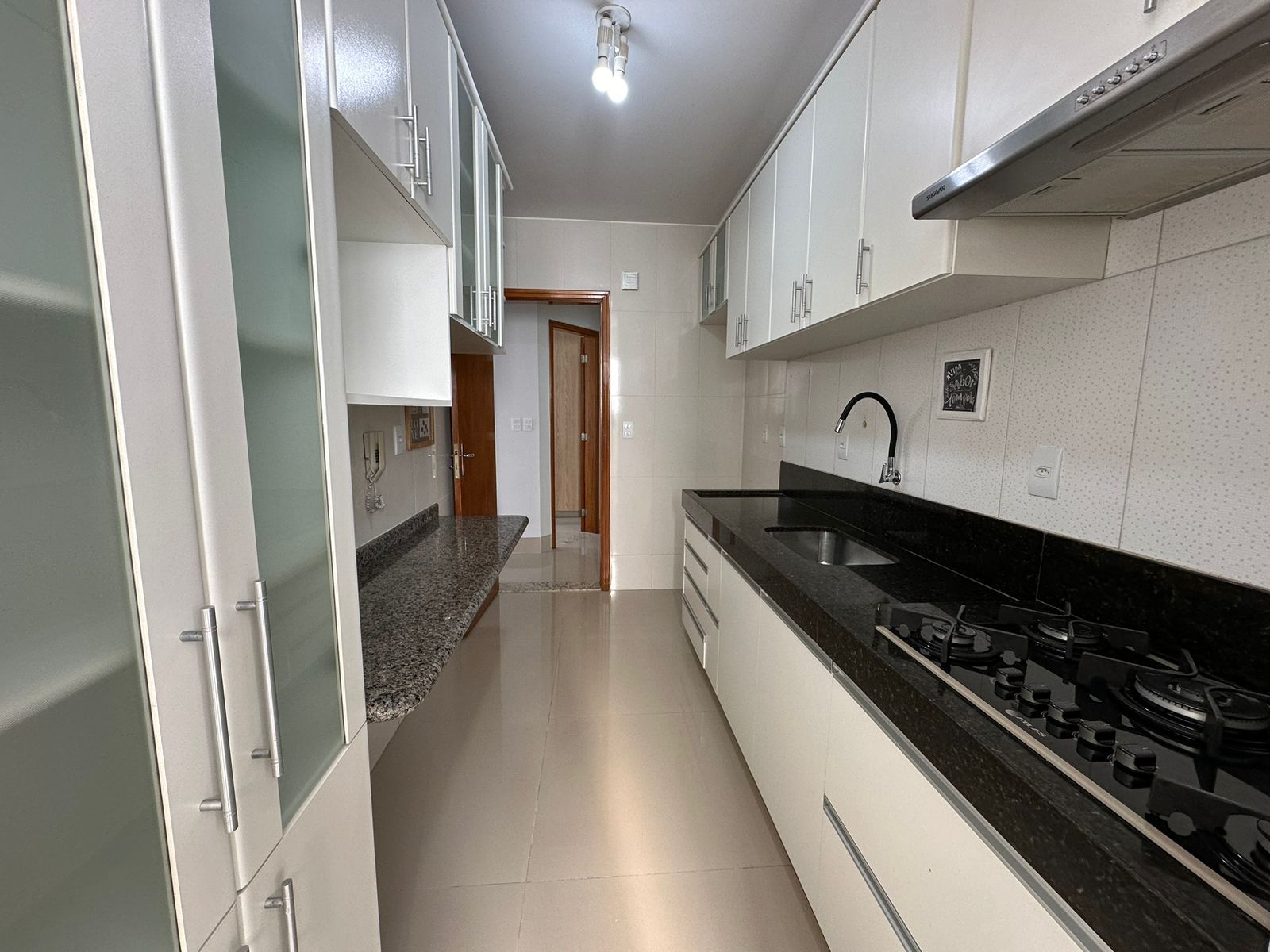 Imagem Apartamento com 2 Quartos à Venda, 93 m²em Residencial Porto Seguro - Goiânia