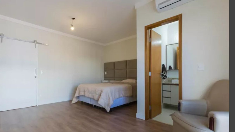 Imagem Sobrado com 3 Quartos à Venda,  em Vila Firmiano Pinto - São Paulo