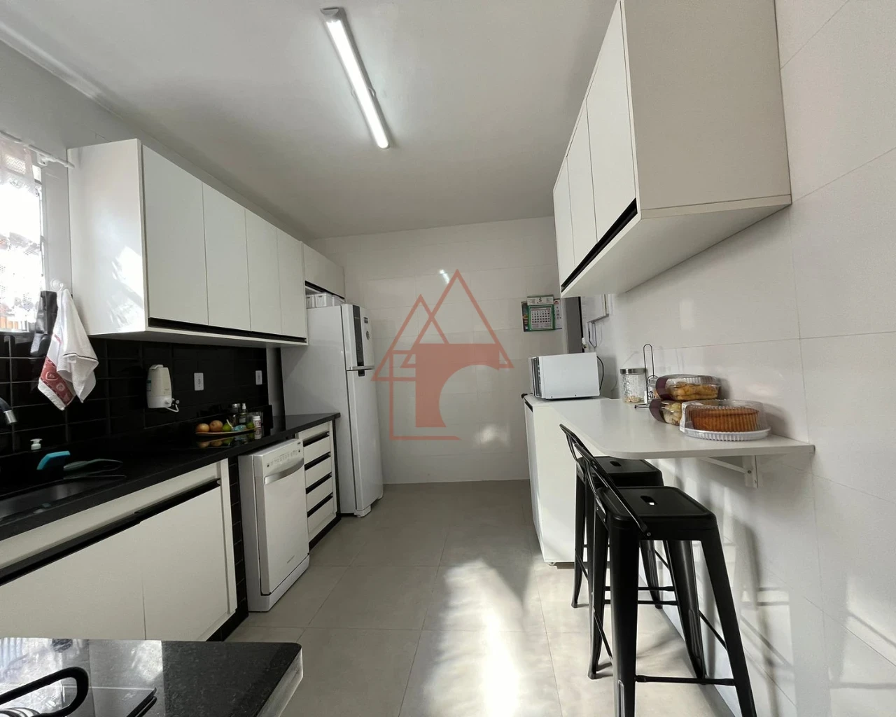 Imagem Apartamento com 2 Quartos à Venda, 79 m² em Marapé - Santos