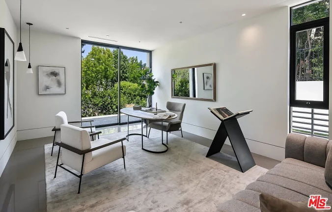 Foto do imóvel: Casa de Condomínio com 7 Quartos à Venda, 982 m²em Alphaville Residencial Um - Barueri