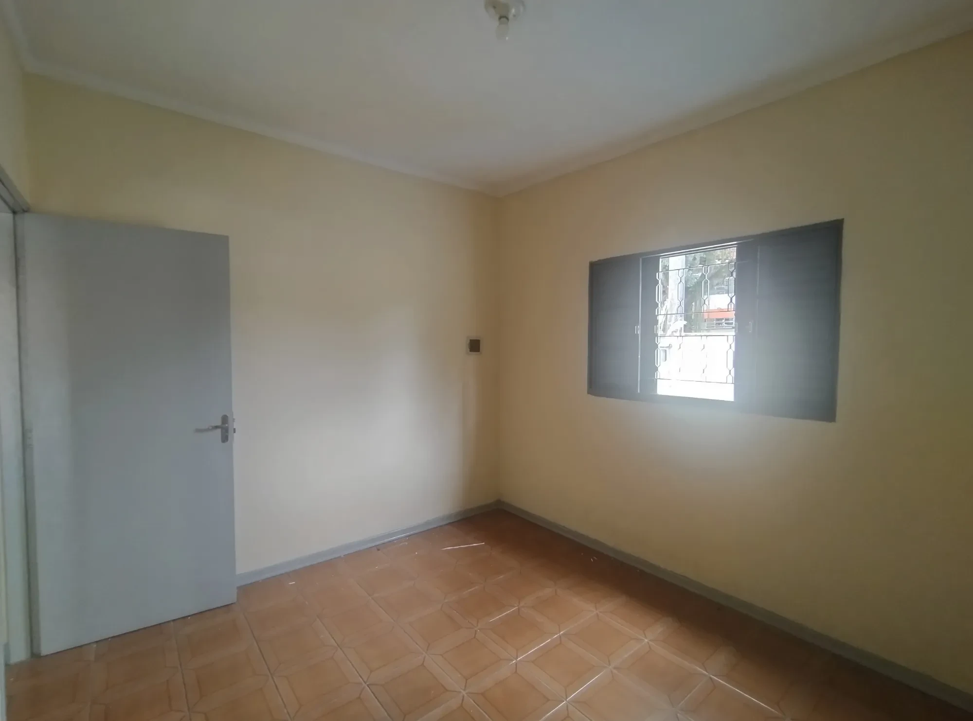 Imagem Casa com 2 Quartos para Alugar, 72 m² em São João - Jacareí