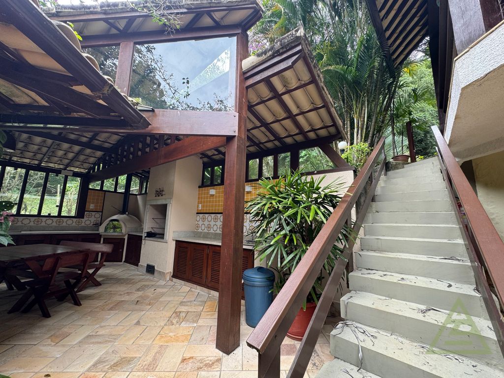 Foto do imóvel: Casa de Condomínio com 4 Quartos à Venda, 273 m² em Cuiabá - Petrópolis