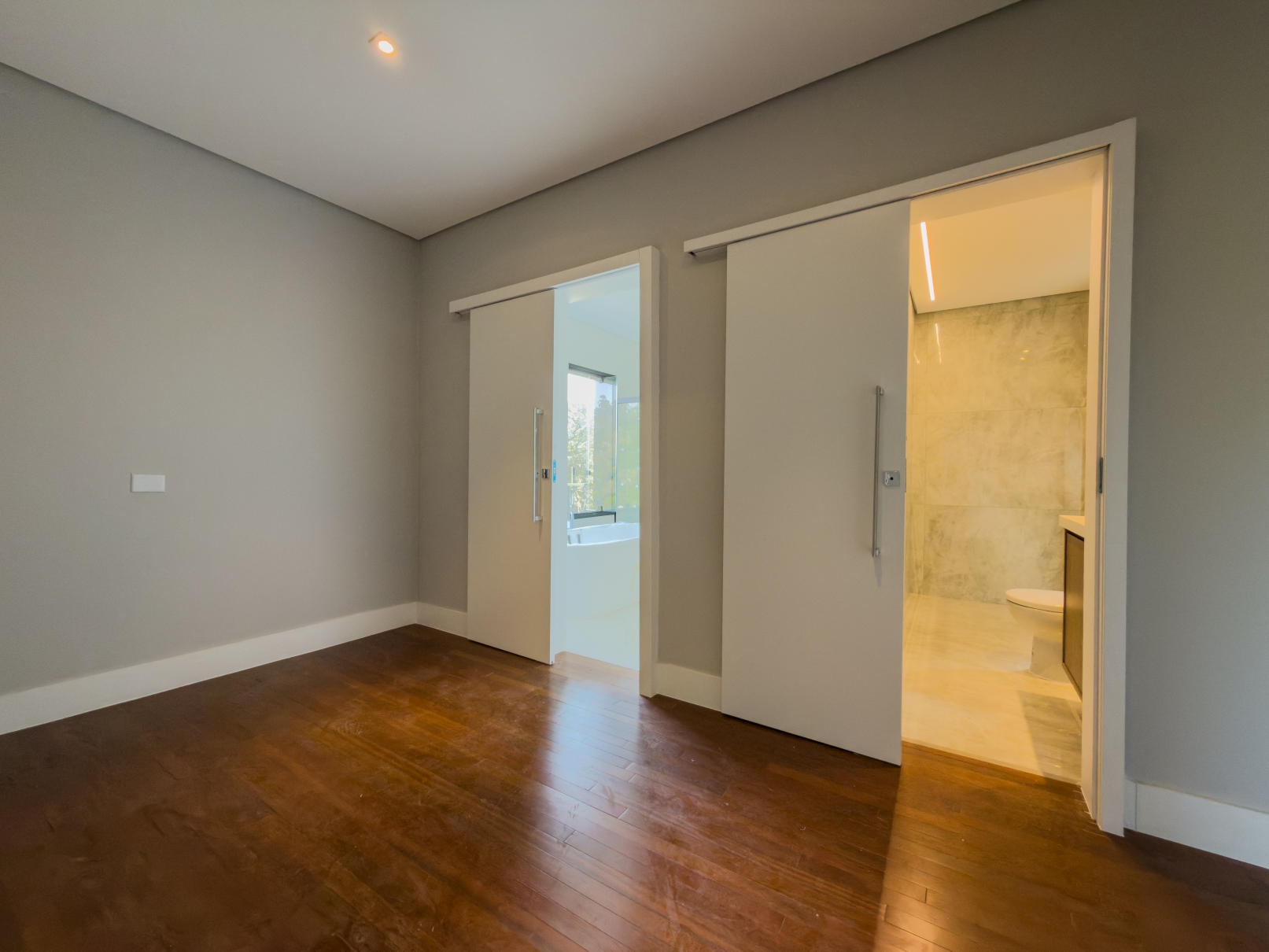 Imagem Casa de Condomínio com 4 Quartos à Venda, 489 m² em Paiol Velho - Santana de Parnaíba