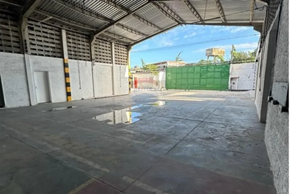 Imagem Galpão para Alugar, 1250 metros em Montese - Fortaleza