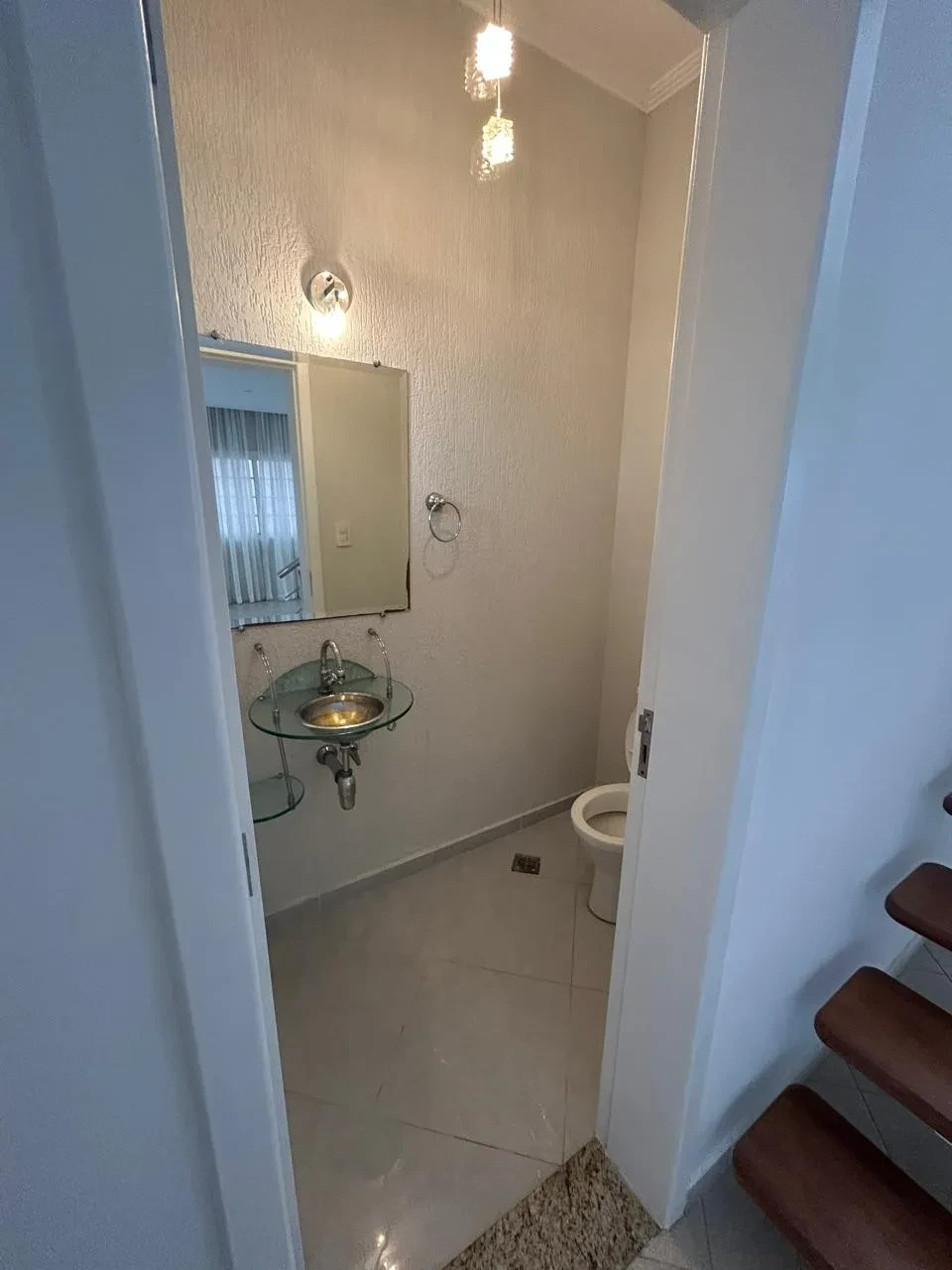 Foto do imóvel: Casa de Condomínio com 3 Quartos para Alugar, 200 metro em Cidade Jardim - Jacareí