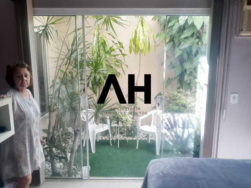 Imagem Casa com 4 Quartos à Venda, 250 m²em Maria Turri - Rio das Ostras