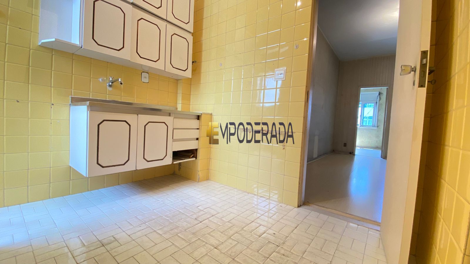 Imagem Apartamento com 2 Quartos à Venda, 70 m² em Copacabana - Rio de Janeiro