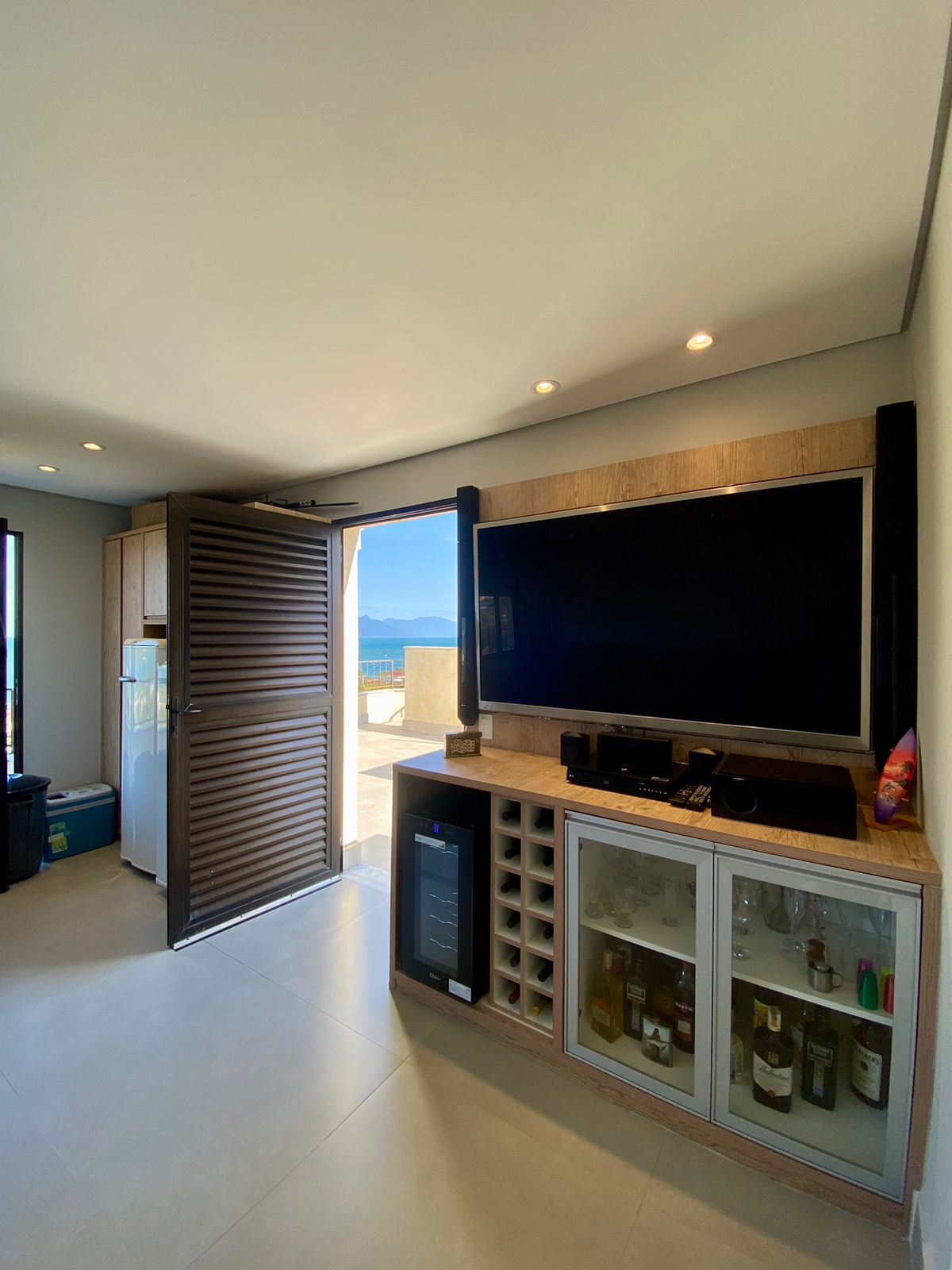 Imagem Cobertura com 3 Quartos à Venda, 132 m²em Massaguaçu - Caraguatatuba