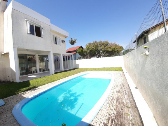 Imagem Casa com 5 Quartos à Venda ou Temporada, 200 m² em Posto 4 (Capão Novo) - Capão da Canoa