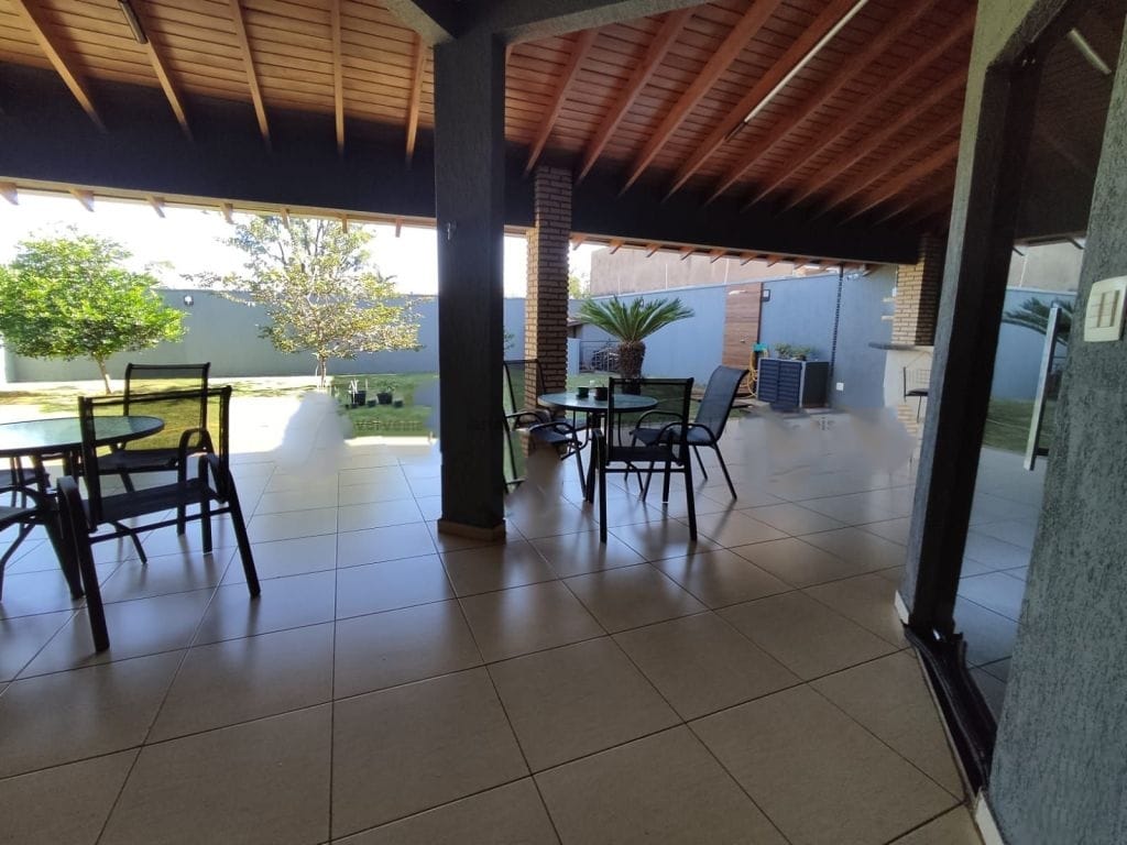Imagem Sobrado com 4 Quartos à Venda, 254 m²em Parque Residencial Rita Vieira - Campo Grande