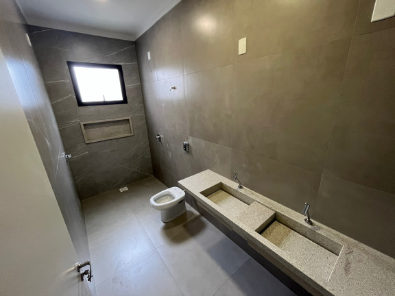 Casa com 3 Quartos à Venda, 300 m² em Jardim Inconfidência - Uberlândia