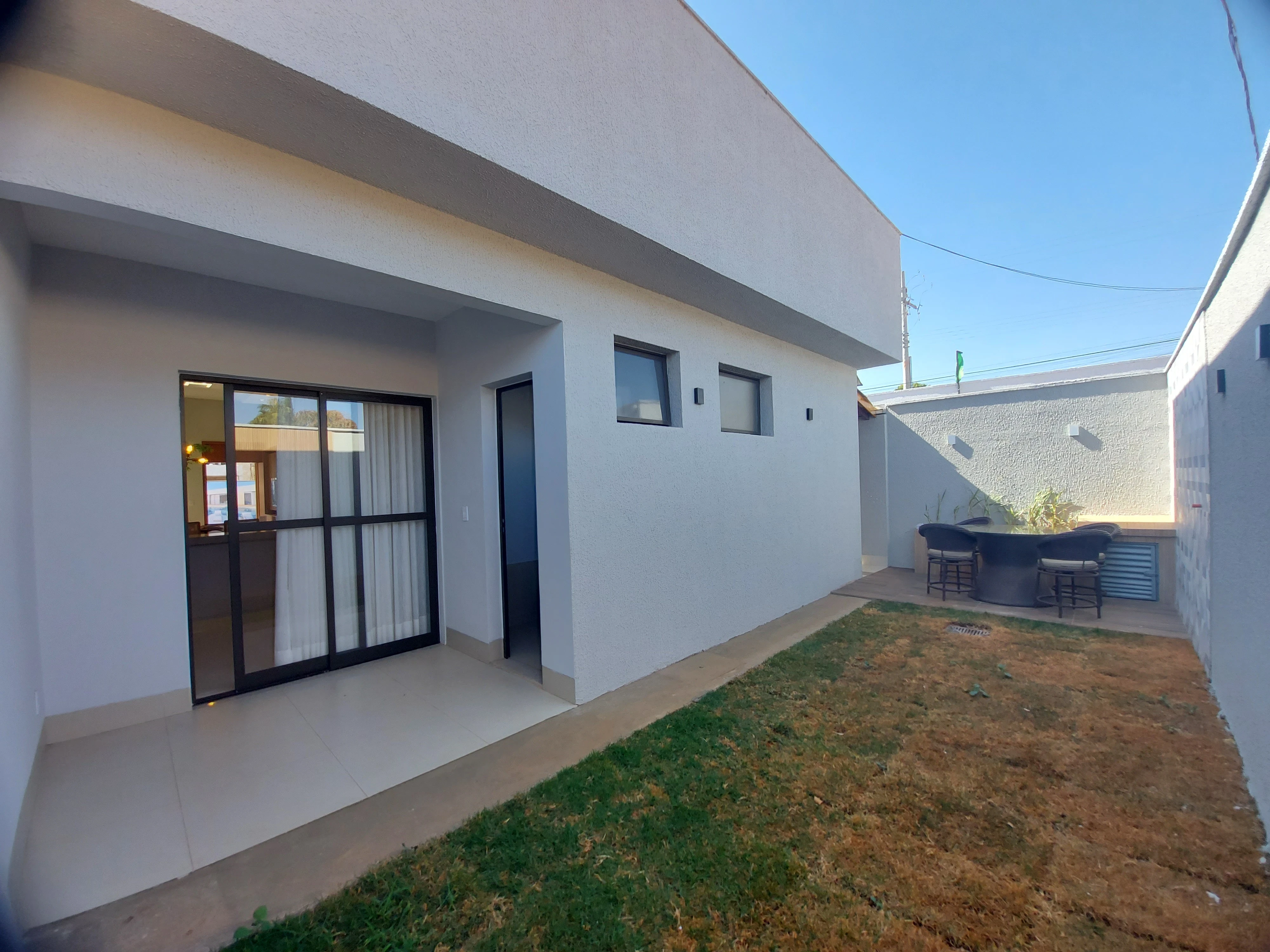 Imagem Casa de Condomínio com 3 Quartos à Venda, 135 m² em Sítios Santa Luzia - Aparecida de Goiânia