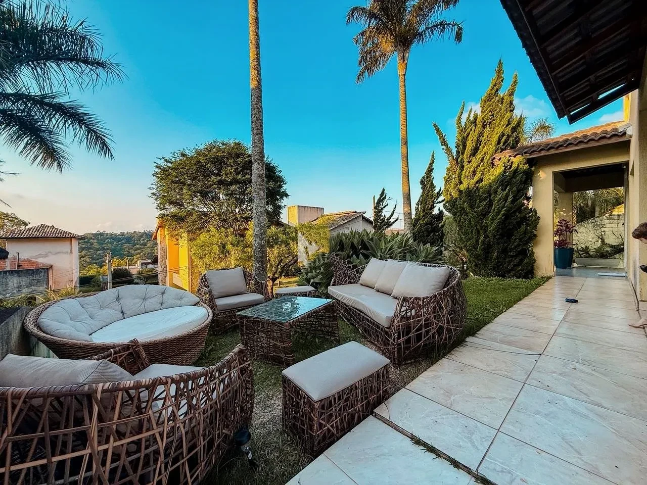 Imagem Casa de Condomínio com 4 Quartos à Venda, 368 m² em Jardim Indaiá - Embu das Artes