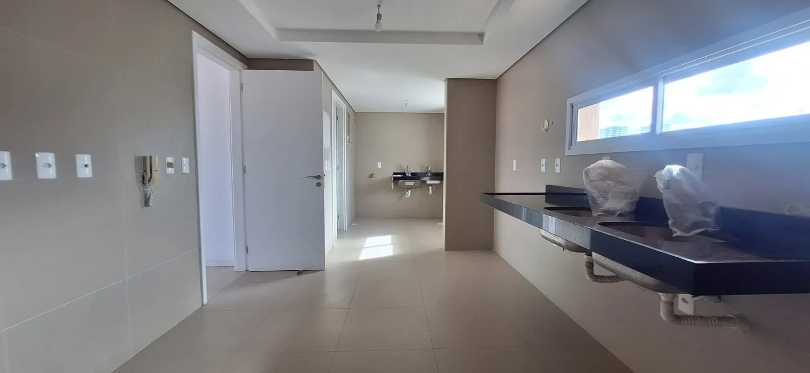Foto do imóvel: Apartamento com 4 Quartos à Venda, 229 m² em Meireles - Fortaleza