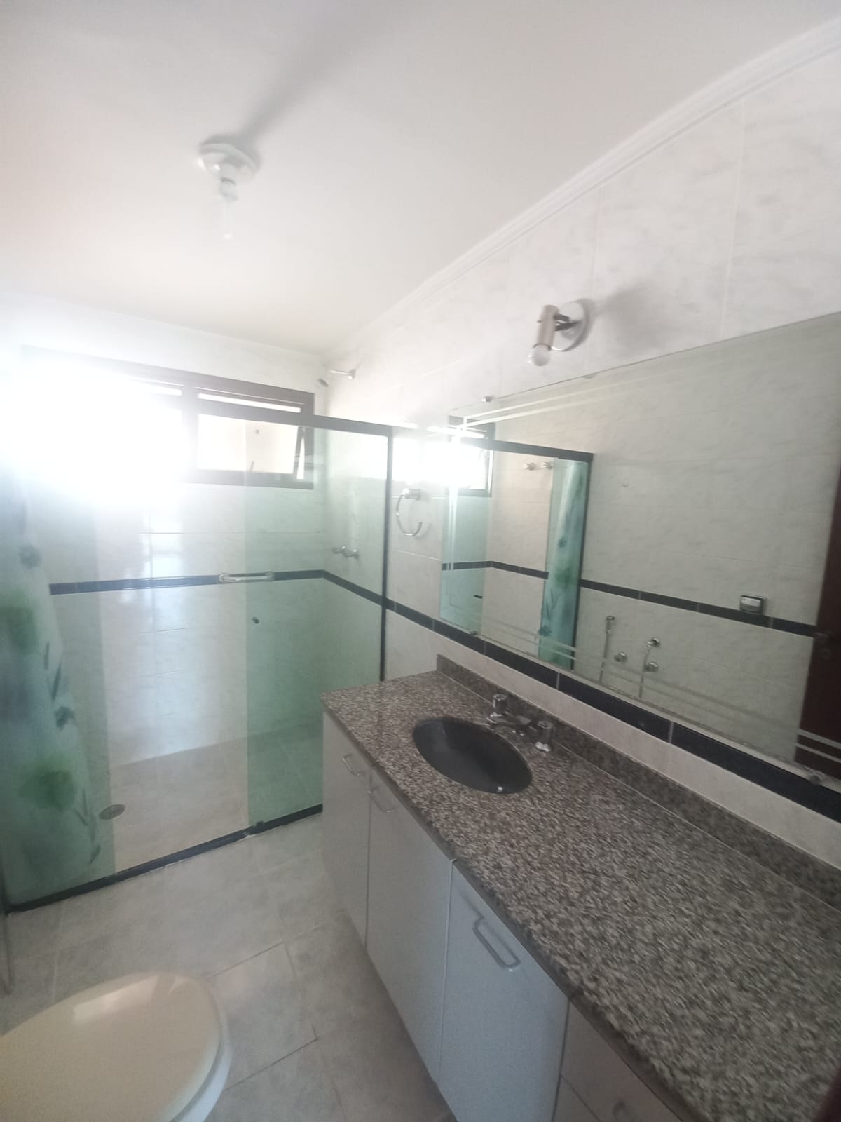 Imagem Apartamento com 3 Quartos à Venda, 132 m²em Cambuí - Campinas