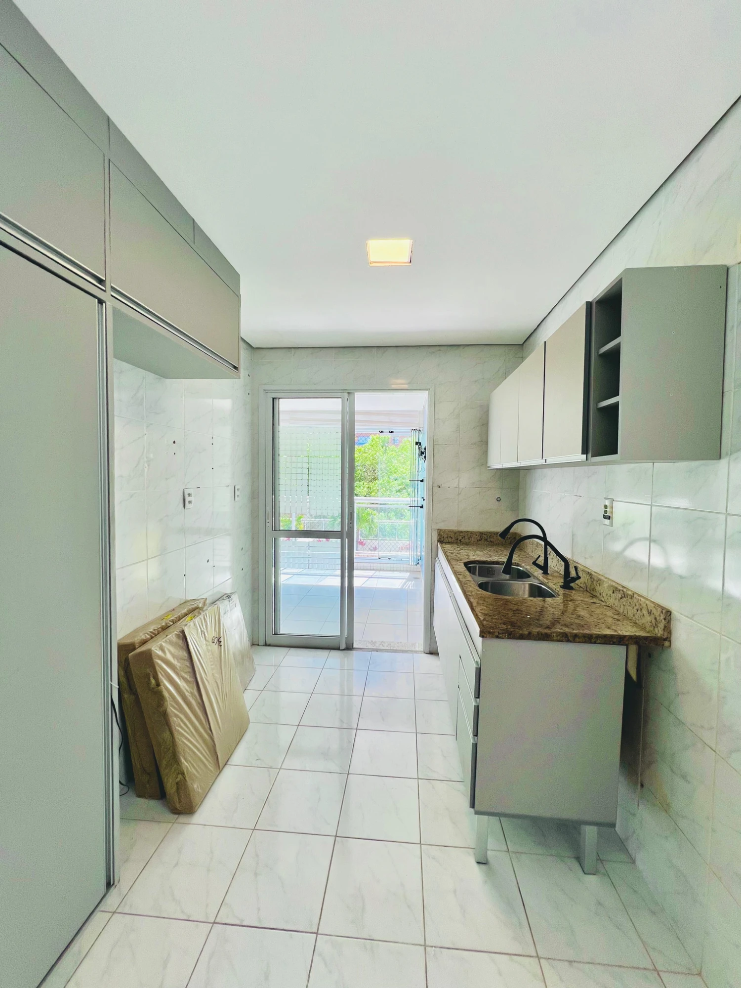 Imagem Apartamento com 3 Quartos à Venda, 130 m² em Patamares - Salvador