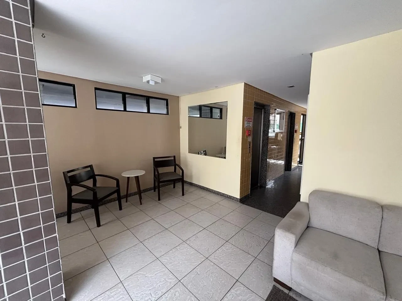 Imagem Apartamento com 2 Quartos à Venda, 60 m² em Tamarineira - Recife