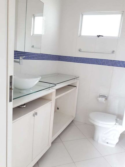 Imagem Sobrado com 2 Quartos à Venda ou Locação, 147 m² em Glória - Joinville