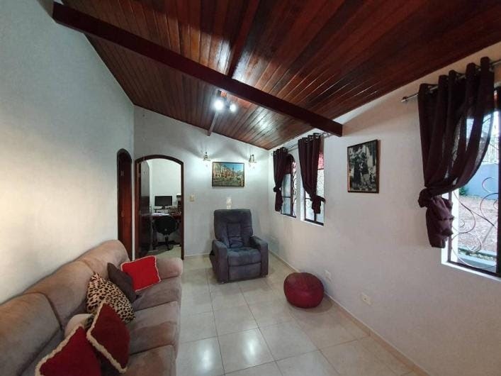 Imagem Chácara com 3 Quartos à Venda, 162 m² em Jardim Centenário - Atibaia