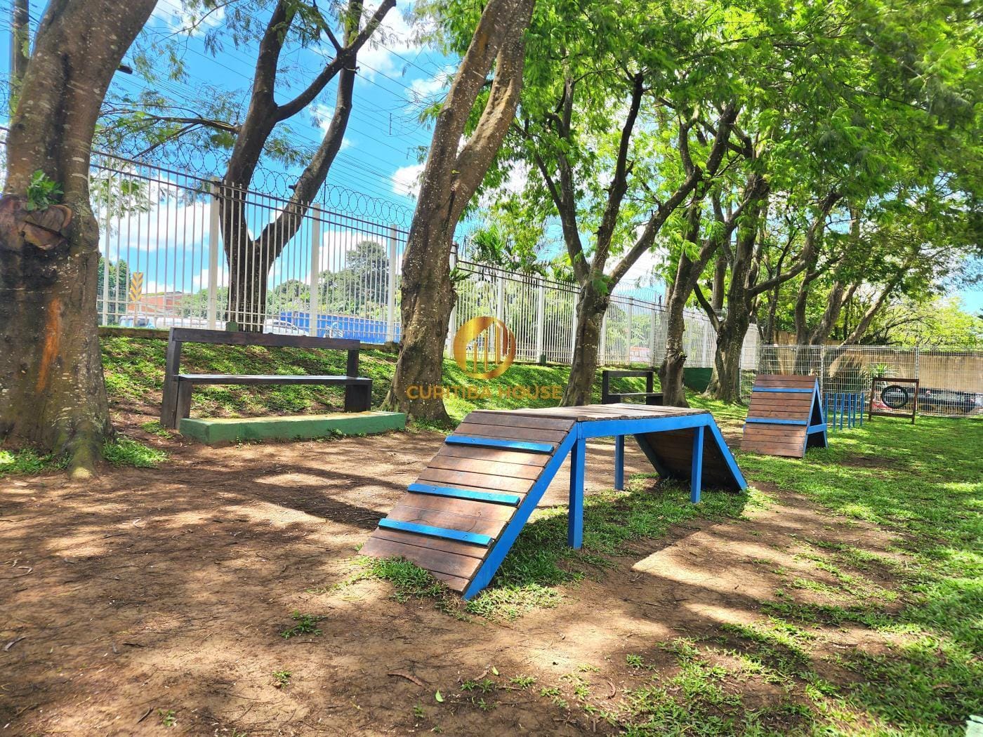 Imagem Apartamento com 2 Quartos à Venda, 44 m² em Pinheirinho - Curitiba
