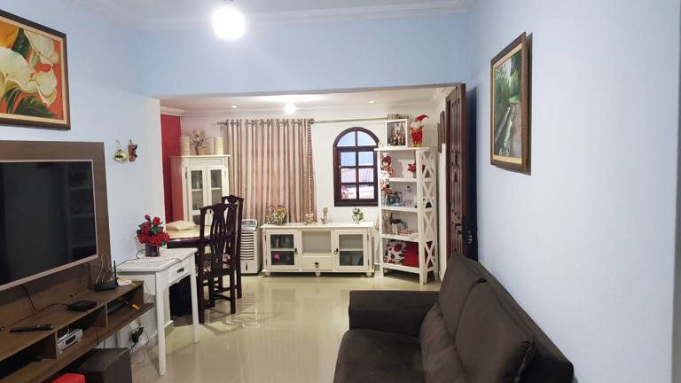 Imagem Sobrado com 3 Quartos à Venda, 280 m² em Jaraguá - São Sebastião