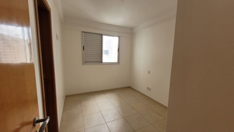 Imagem Apartamento com 3 Quartos à Venda, 117 m² em Serrinha - Goiânia