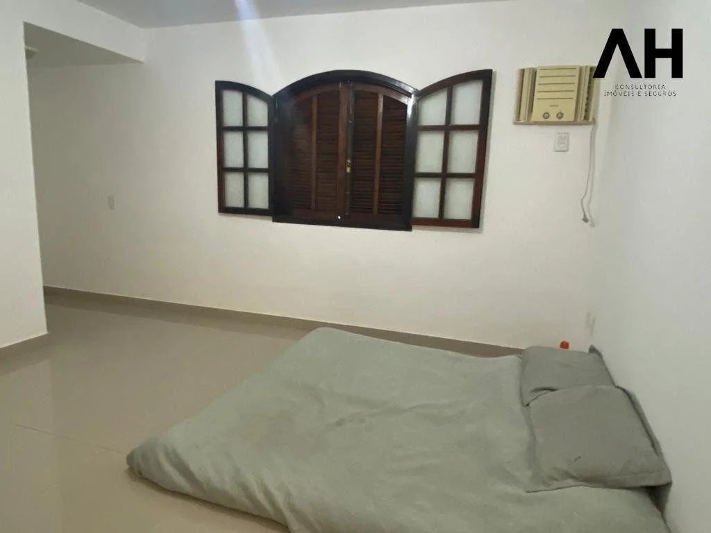 Imagem Casa com 3 Quartos à Venda, 360 m²em Piratininga - Niterói